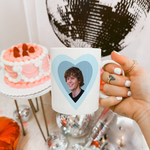 Load image into Gallery viewer, Y2k Evan Peters aesthetic mug
